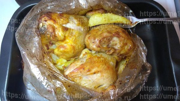 как приготовить курицу с картошкой в рукаве для запекания в духовке