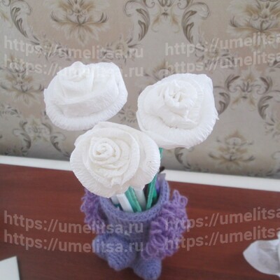 Розы из салфеток