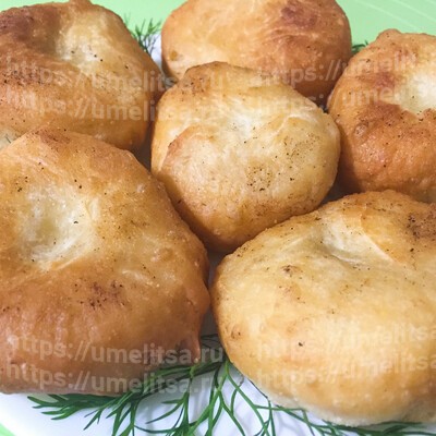 Сочные беляши на сковороде