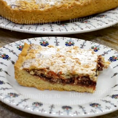 Пирог с вареньем