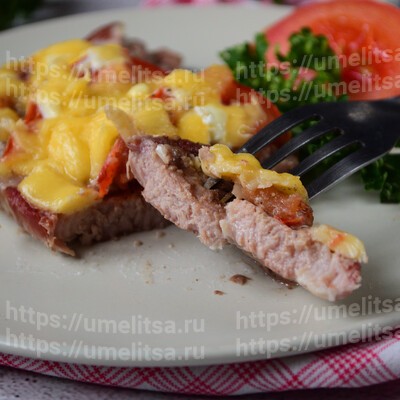 Свинина в духовке под сыром