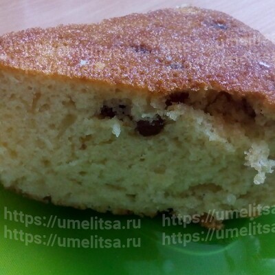 Пирог домашний с изюмом