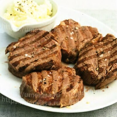 Бифштексы с кремовым хреном