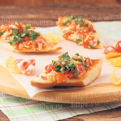 Брускетта с беконом и паприкой гриль