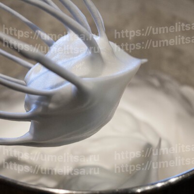 Как взбить белки: 5 кулинарных хитростей