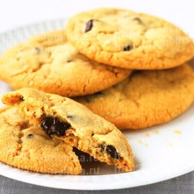 Печенье с шоколадной крошкой