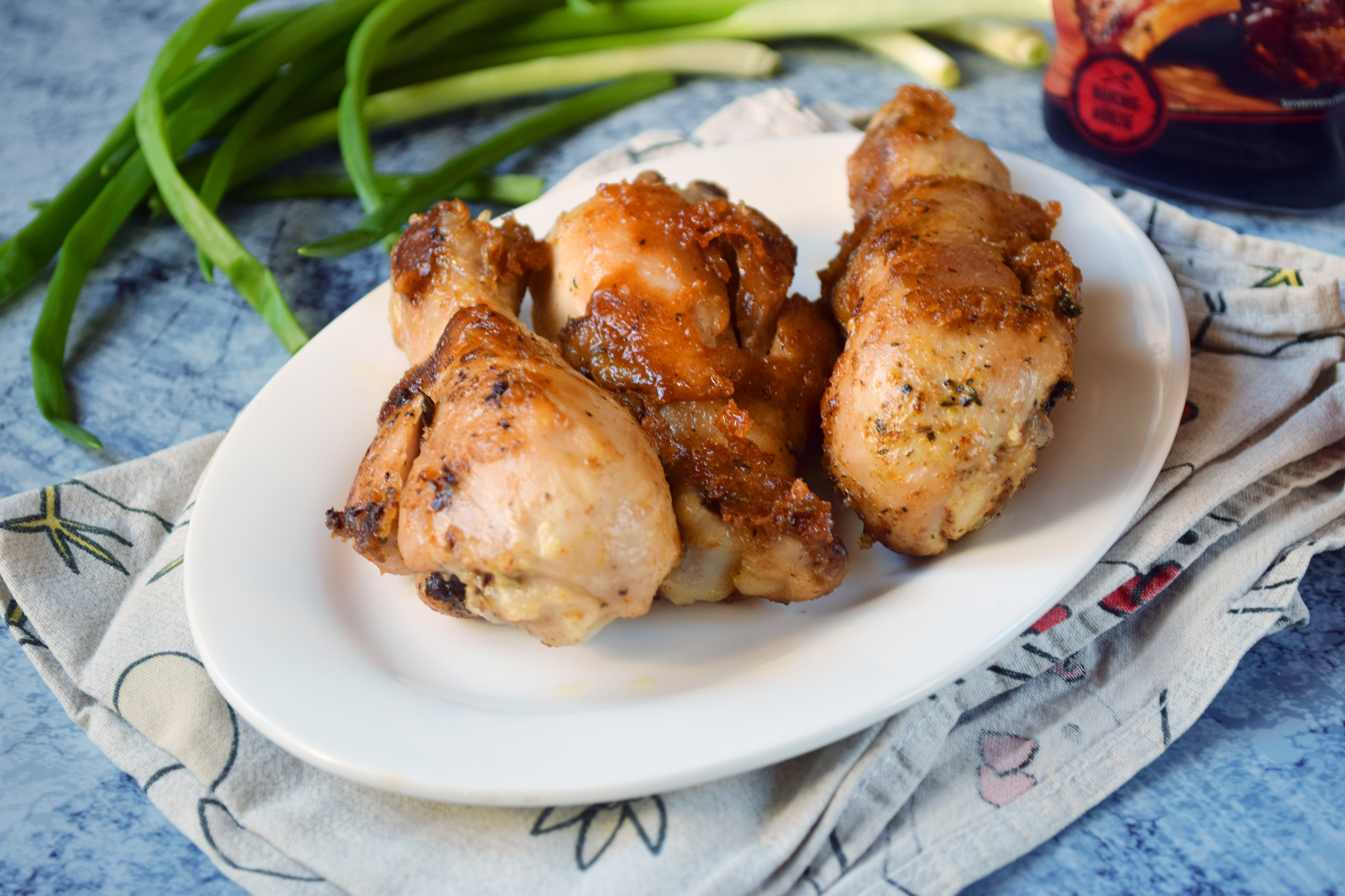 Как вкусно пожарить курицу на сковороде