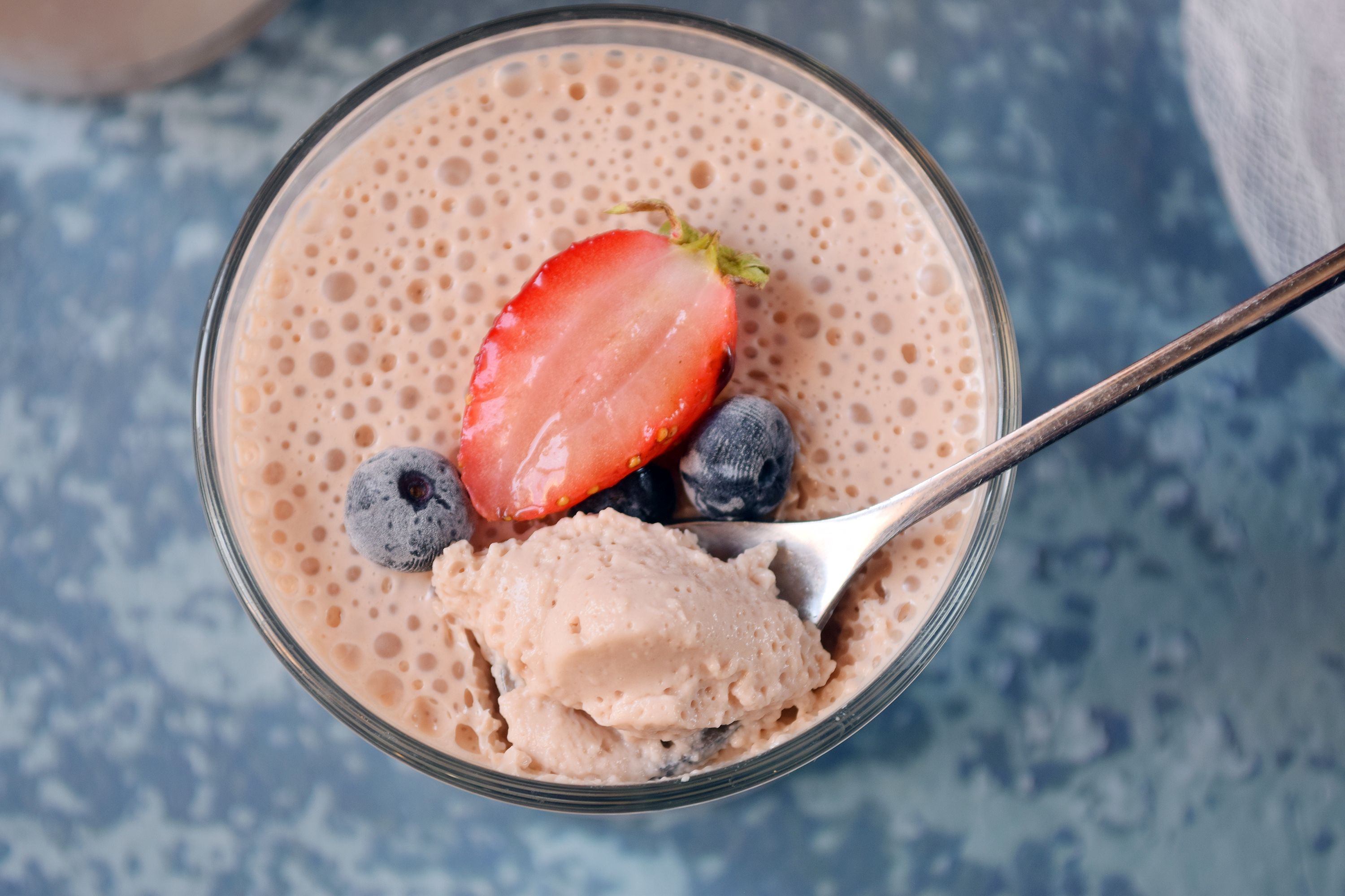 Лёгкий десерт из ряженки