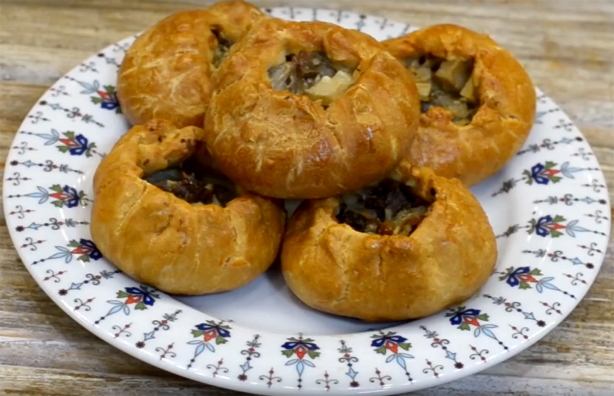 Пироги с мясом – Вак Балиш