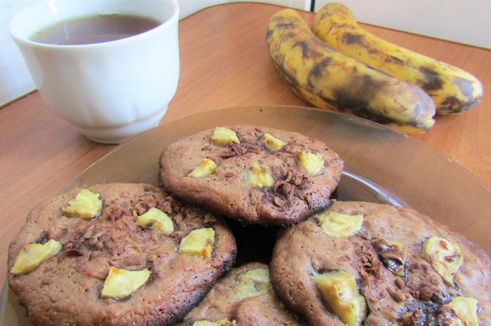 Шоколадно-банановое песочное печенье