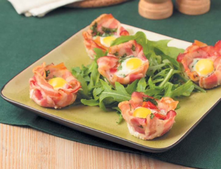 Корзинка из бекона с горячей начинкой