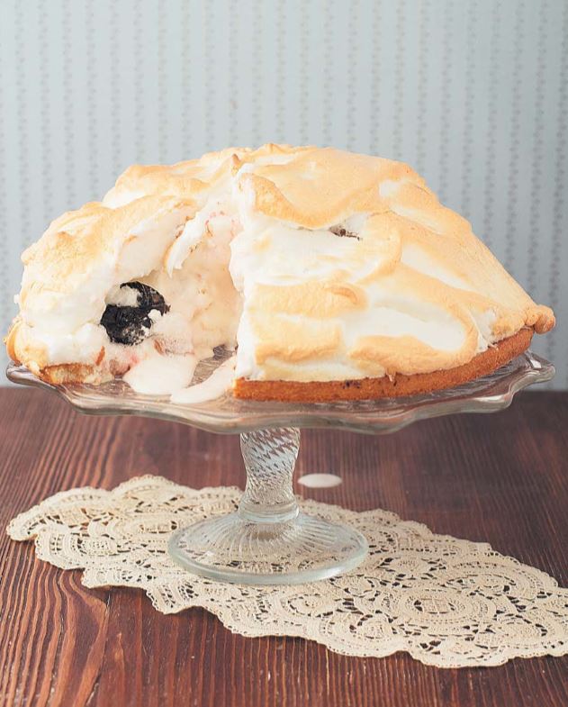 Торт-мороженое, запеченный в белках