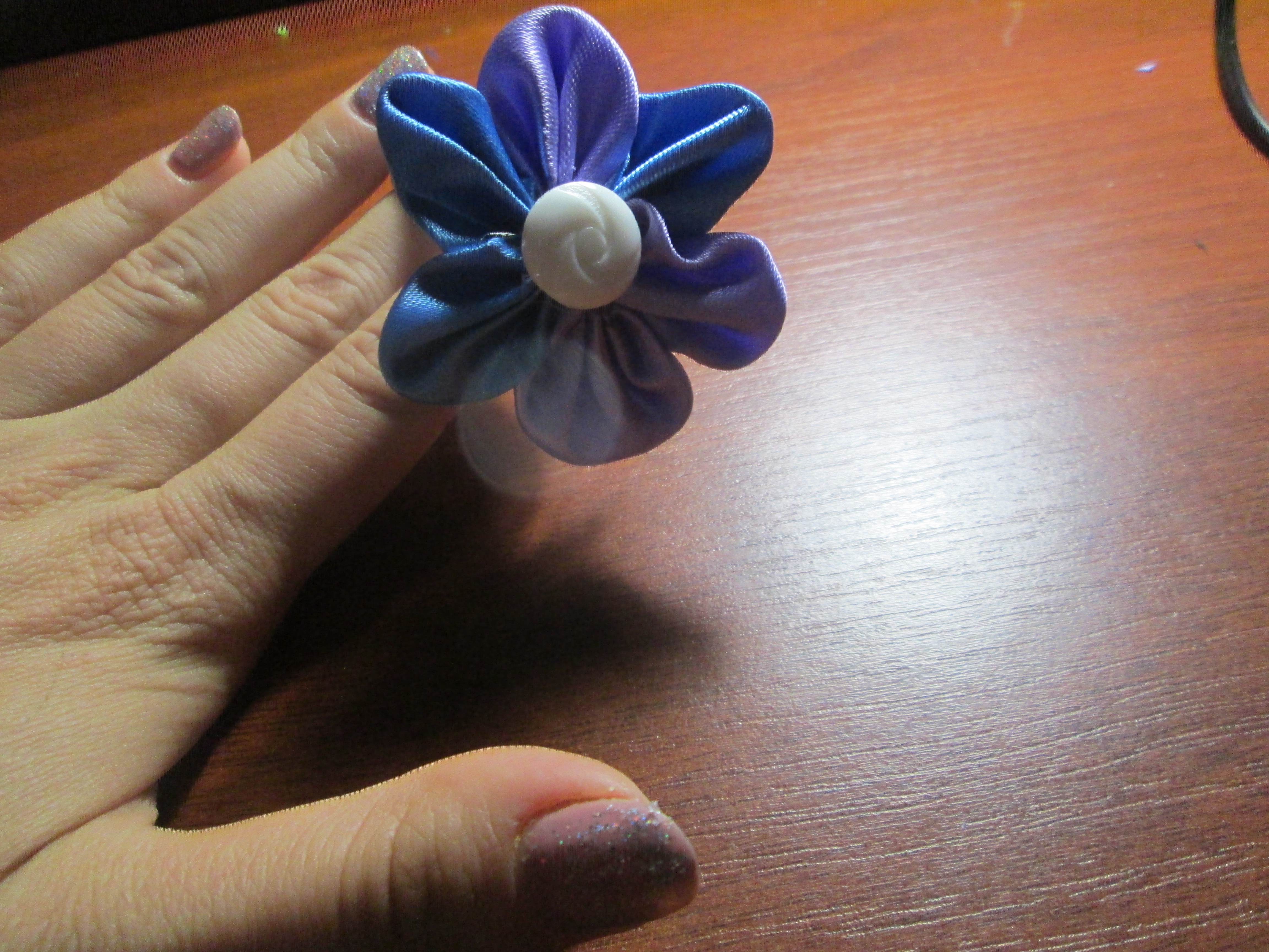 Бантик в технике канзаши